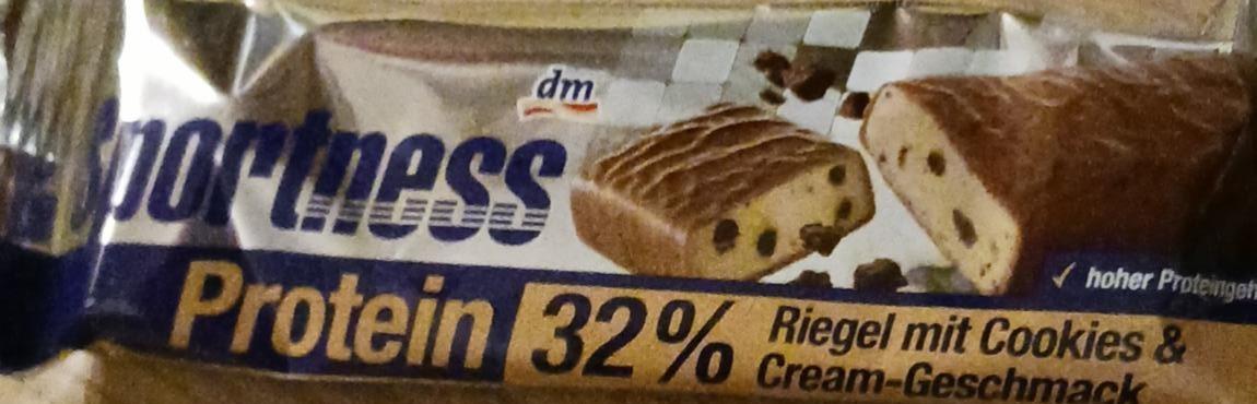 Fotografie - protein 32% riegel mit cookies & cream-geschmack Sportness