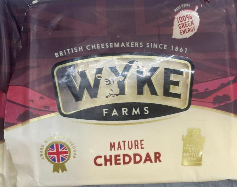 Fotografie - Mature cheddar Wyke Farms