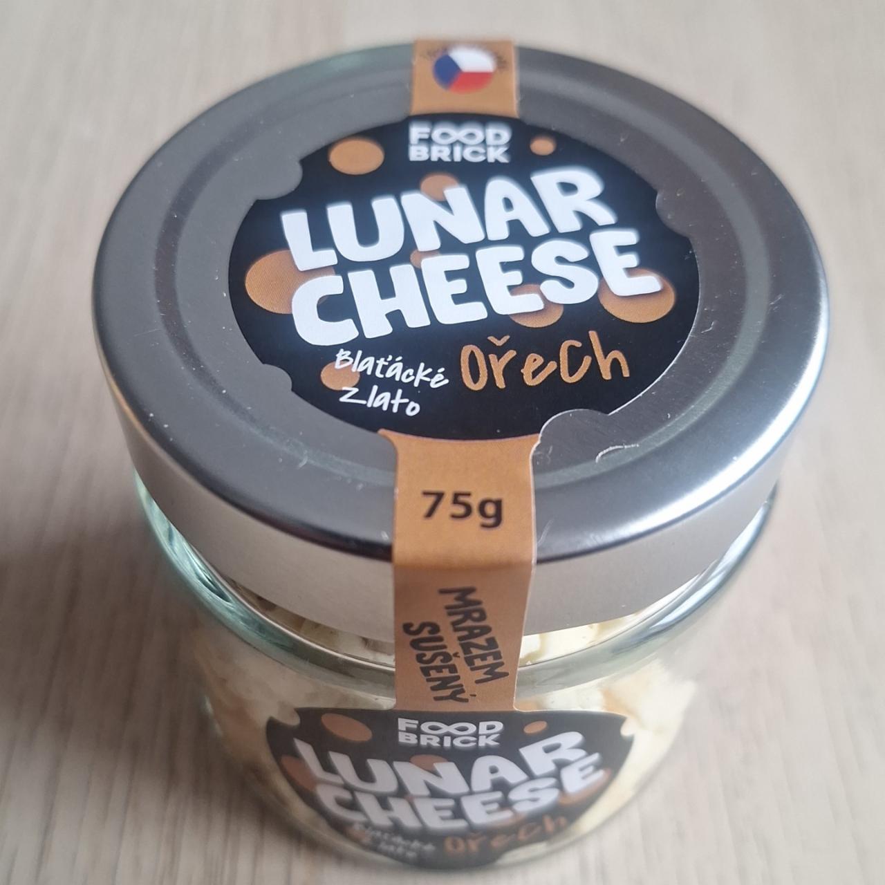 Fotografie - Lunar Cheese Blaťácké zlato ořech Food Brick