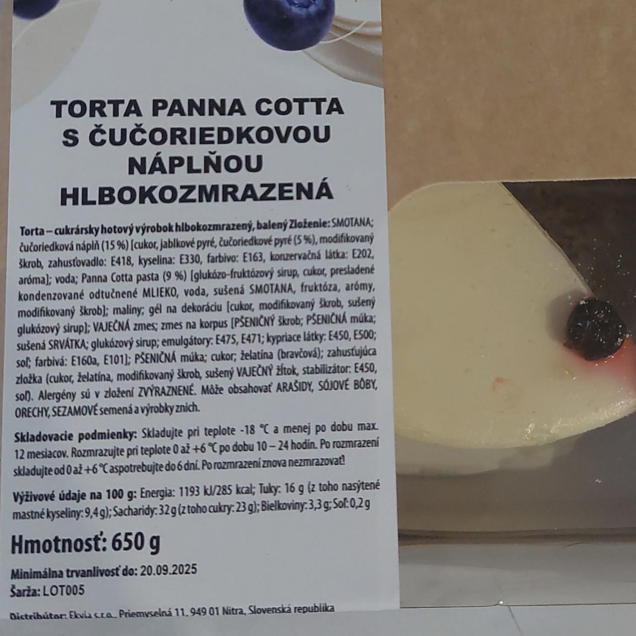 Fotografie - Torta Panna Cotta s čučoriedkovou náplňou Ekvia