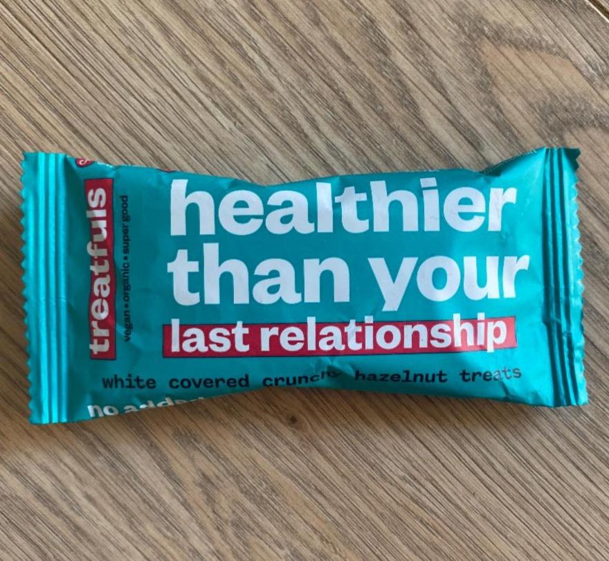 Fotografie - Healthier than your last relationship white covered crumble hazelnut treats Treatfuls