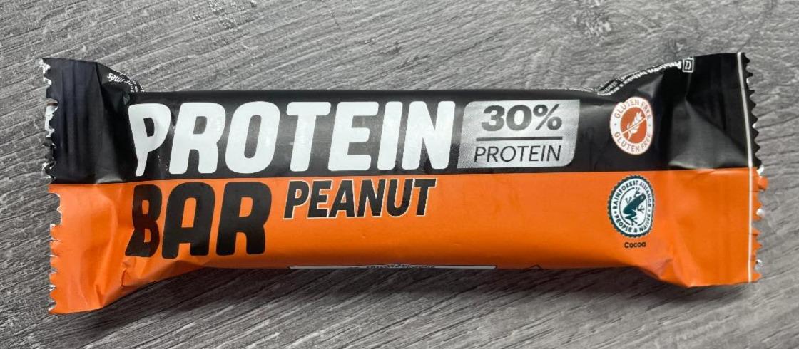 Fotografie - Protein Bar Peanut 30% Lidl