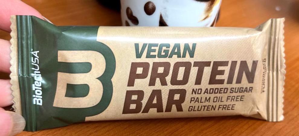 Fotografie - Vegan Protein bar Chocolate flavoured BioTechUSA