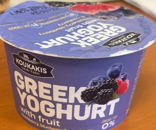 Fotografie - Greek Yoghurt with fruit blackberry, blueberry & raspberry Koukakis