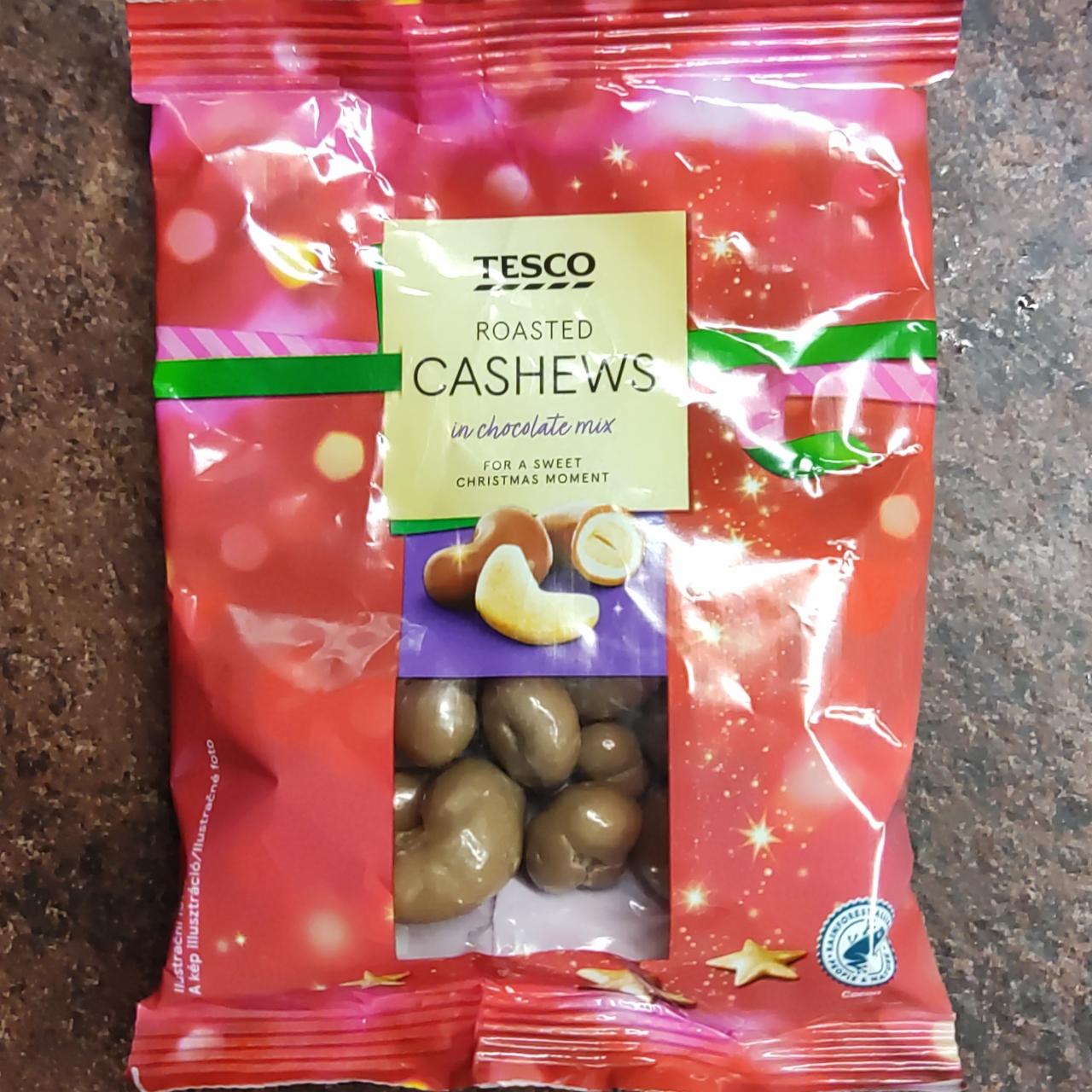 Fotografie - Roasted Cashews in chocolate mix Tesco