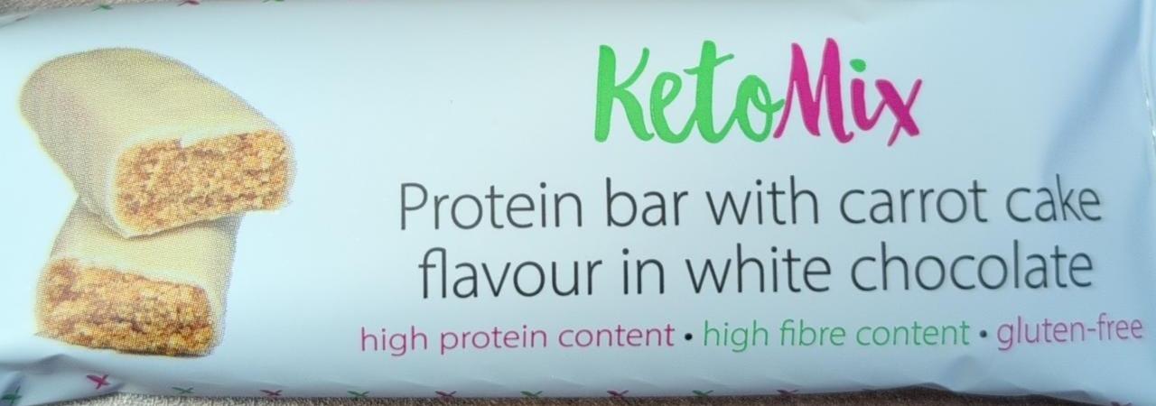 Fotografie - Protein bar with carrot cake flavour in white chocolate KetoMix