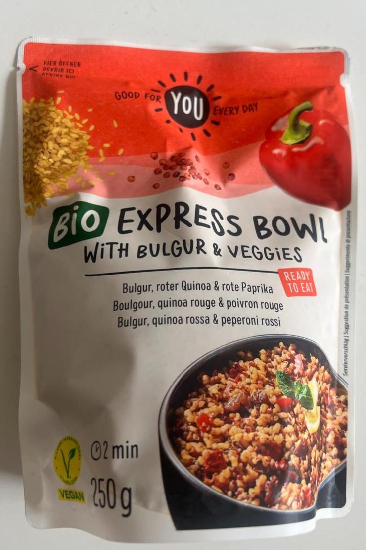 Fotografie - Bio Express Bowl with bulgur & veggies You