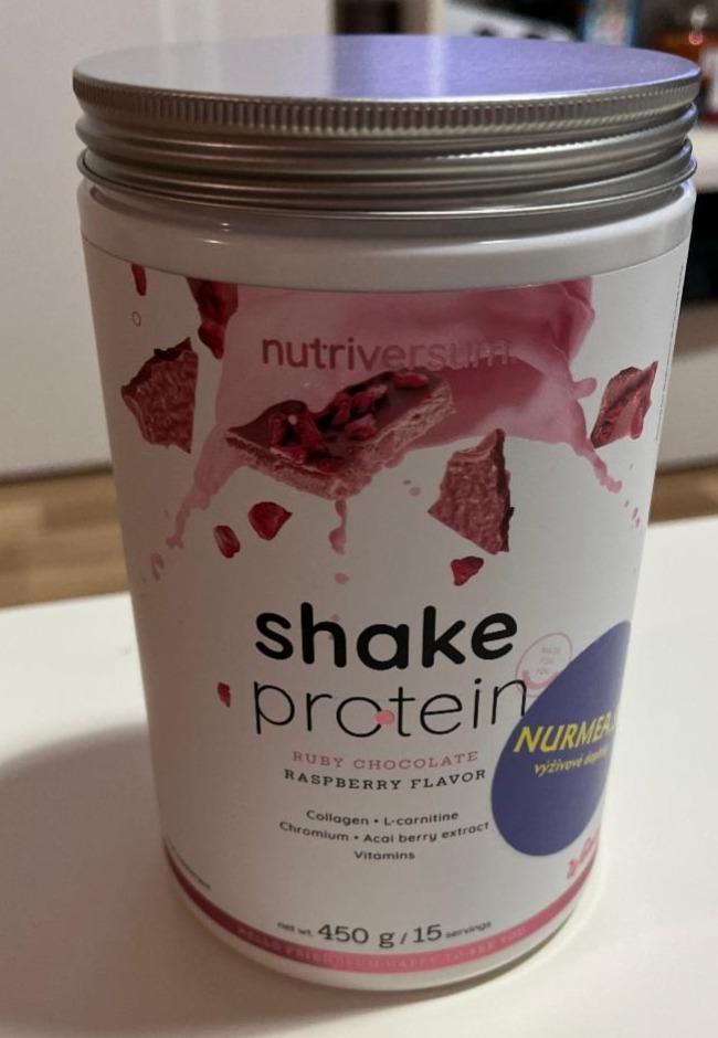 Fotografie - Shake protein Ruby Chocolate Raspberry flavor nutriversum