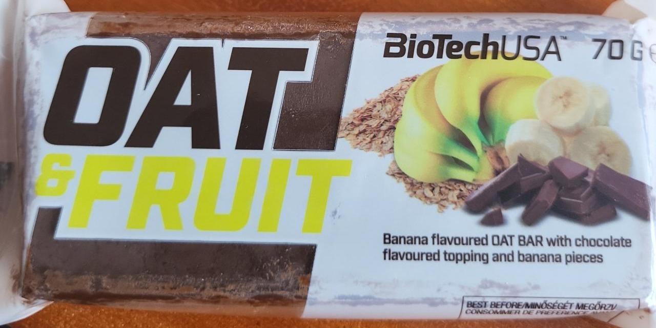 Fotografie - Oat & Fruit Banana flavoured Oat Bar with Chocolate BioTechUSA