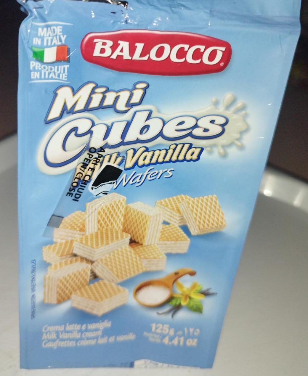 Fotografie - Mini Cubes Milk Vanilla Wafers Balocco