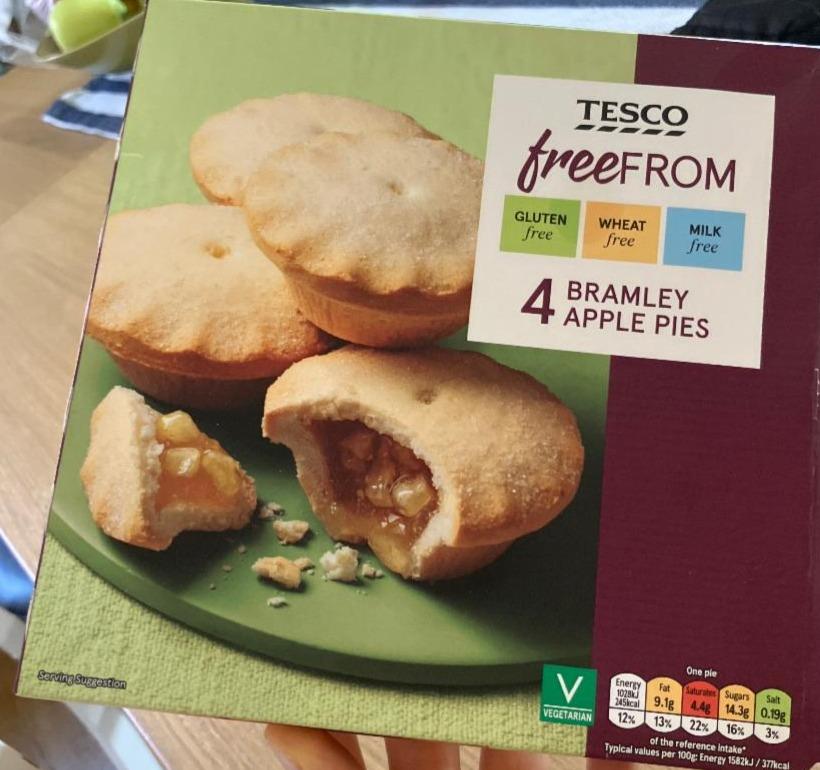 Fotografie - 4 Bramley Apple Pies Tesco free From