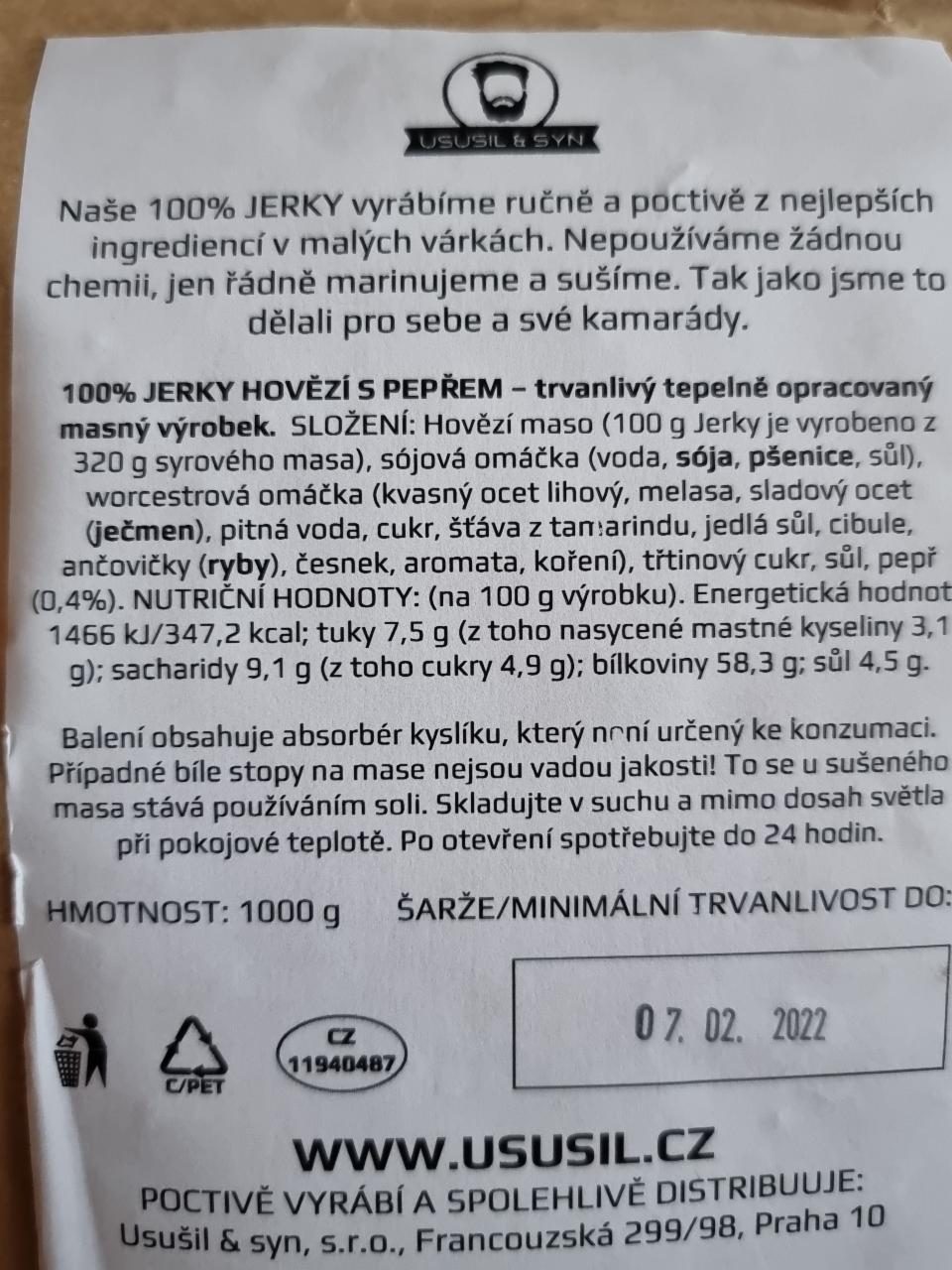 Fotografie - 100% Jerky Hovězí s pepřem Usušil & Syn