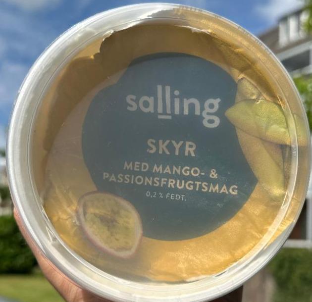 Fotografie - Skyr Med Mango- & Passionsfrugtsmag salling