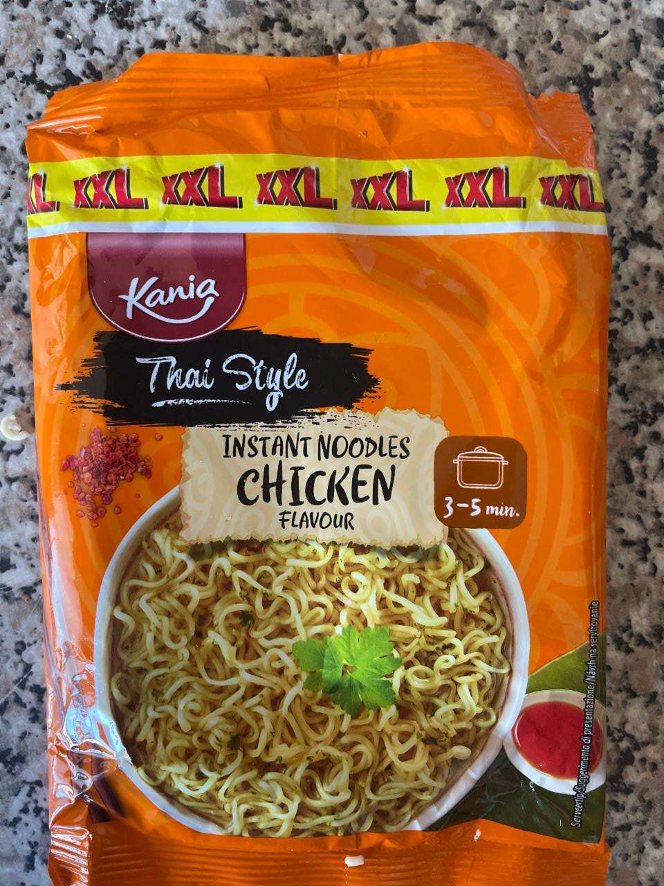 Fotografie - Instant Noodles Chicken Flavour Thai Style Kania