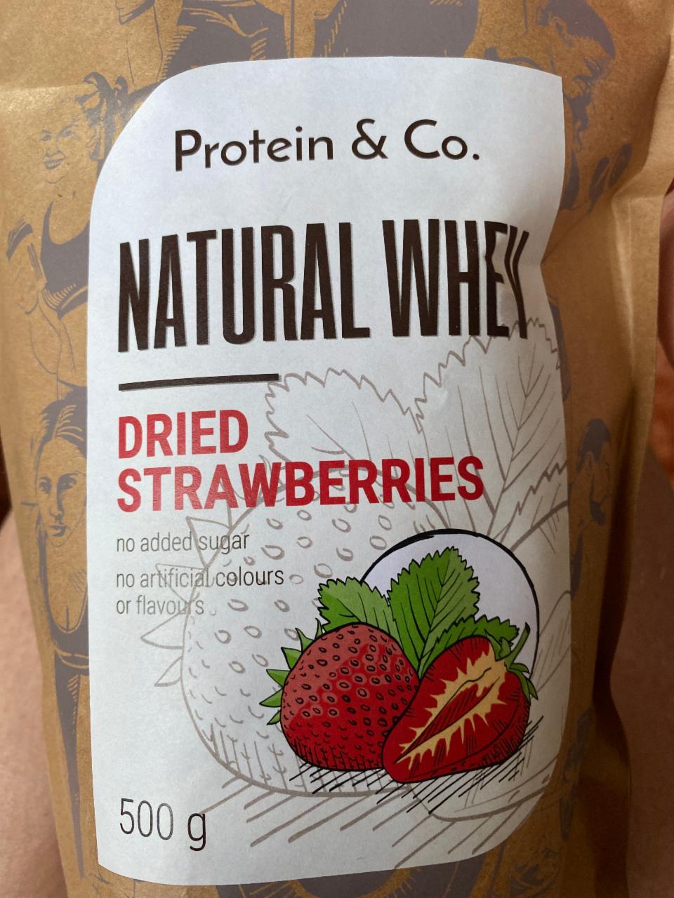 Fotografie - Natural whey dried strawberries Protein & Co.