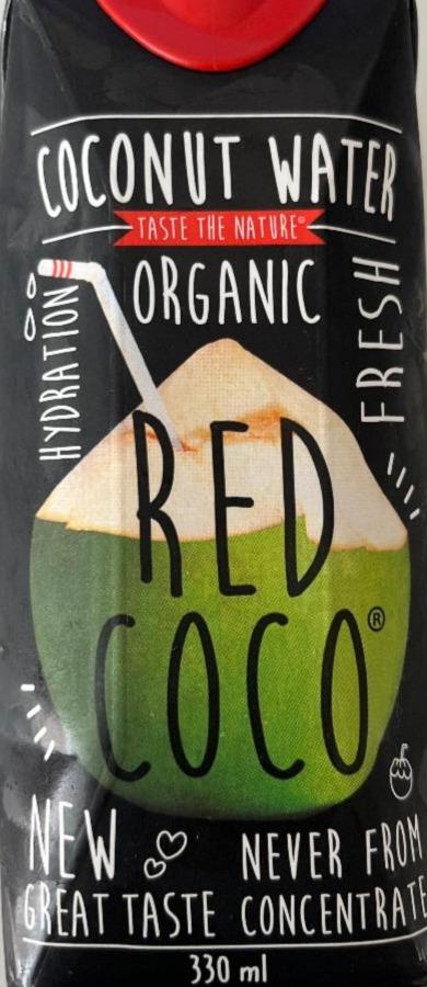 Fotografie - Coconut water organic Red Coco