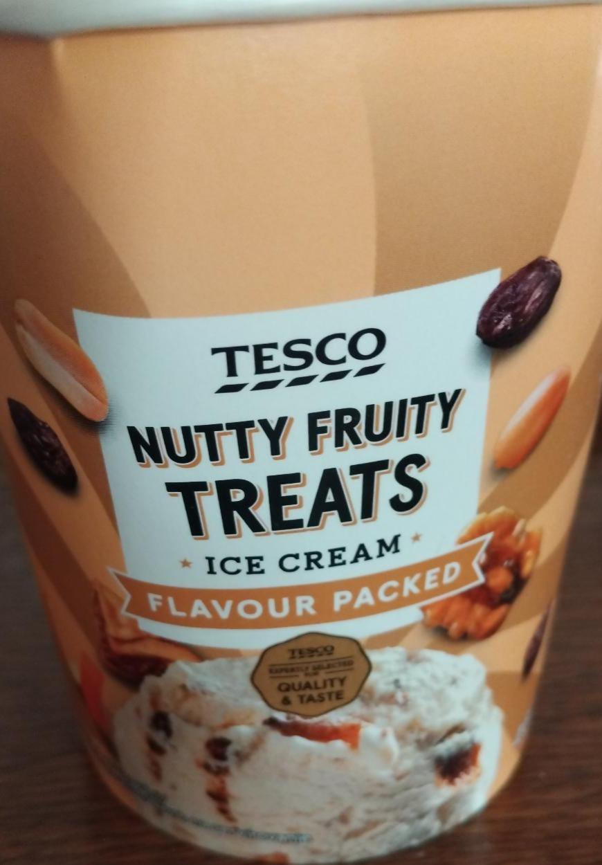 Fotografie - Nutty fruity treats ice cream flavour packed Tesco