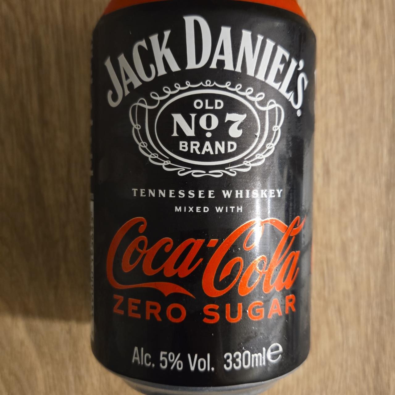 Fotografie - Tennessee Whiskey Mixed With Coca Cola Zero Sugar Jack Daniel's