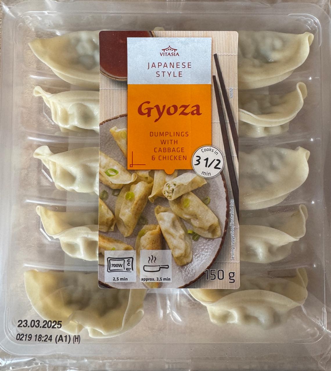 Fotografie - Gyoza Dumplings with cabbage & chicken Vitasia Japanese Style