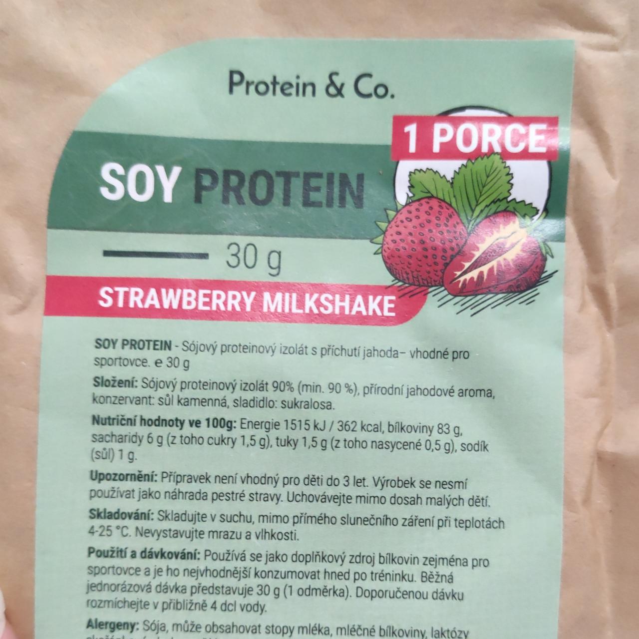 Fotografie - Soy Protein Strawberry Milkshake Protein & Co.