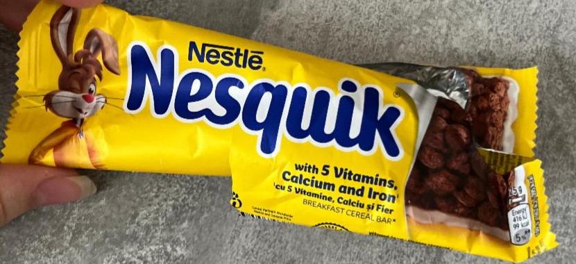 Fotografie - Nesquik Breakfast Cereal Bar Nestlé