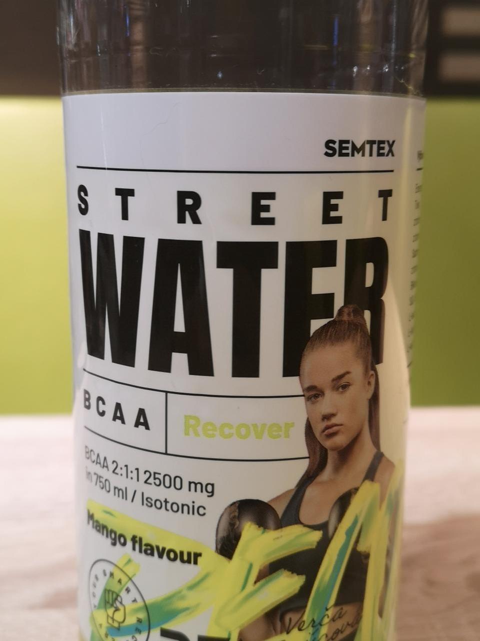 Fotografie - Street Water Recover BCAA Mango Semtex