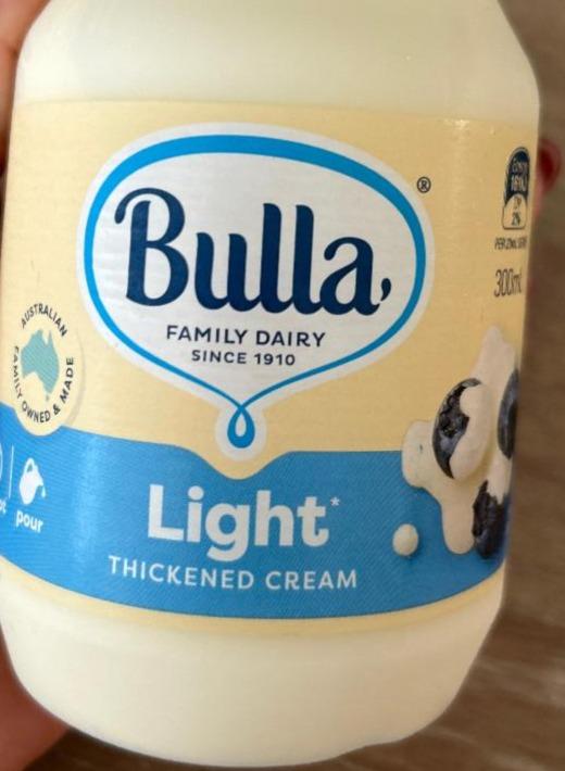 Fotografie - Light thickened cream Bulla