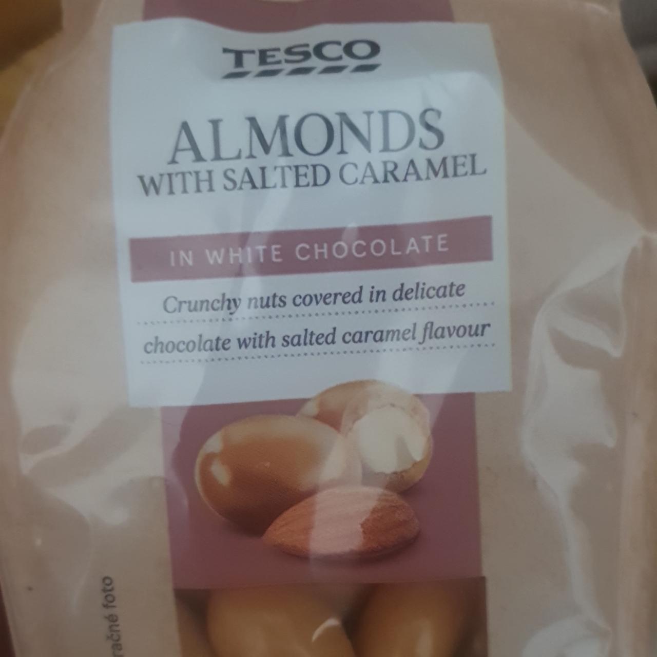 Fotografie - Almonds with salted caramel in white chocolate Tesco