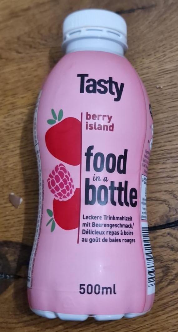 Fotografie - food in a bottle berry island Tasty