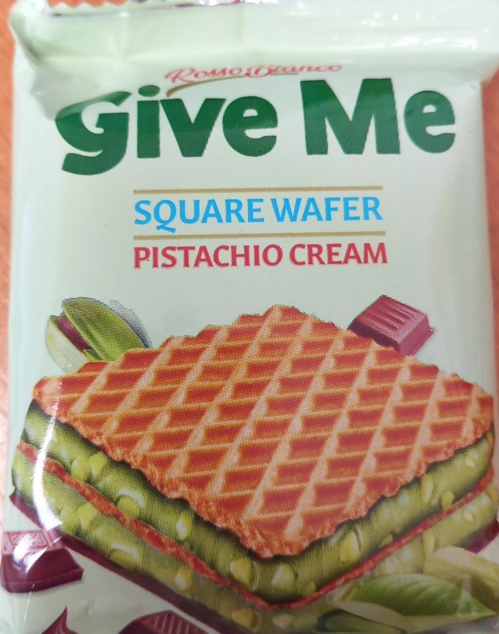 Fotografie - Give me square wafer pistachio cream Rosso Bianco