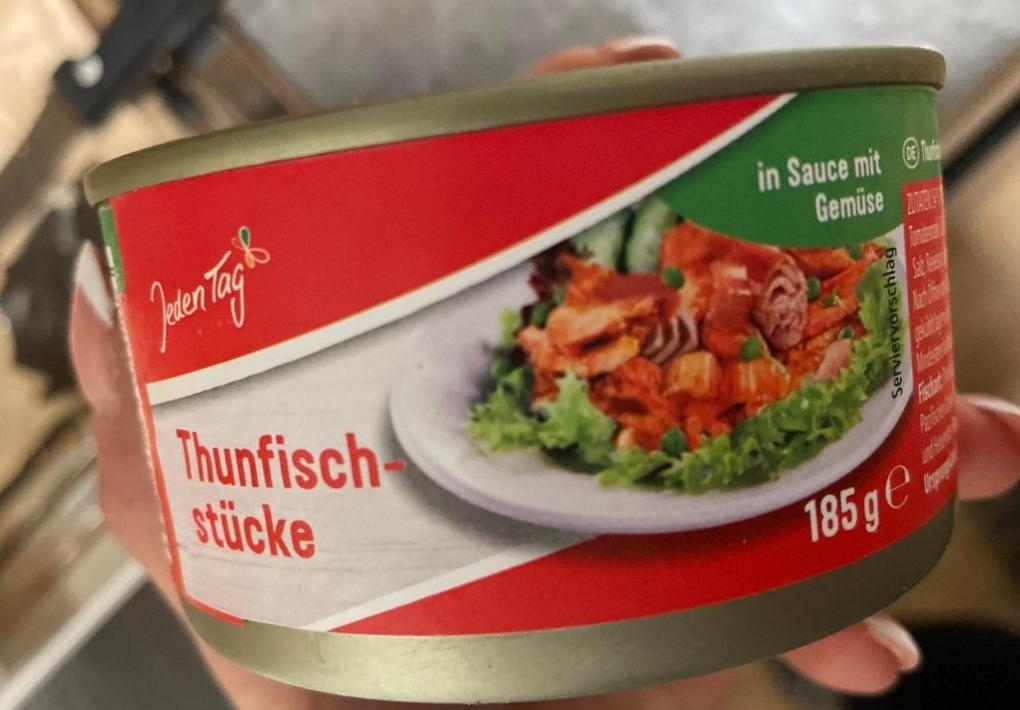 Fotografie - Thunfischstücke in Sauce mit Gemüse Jeden Tag