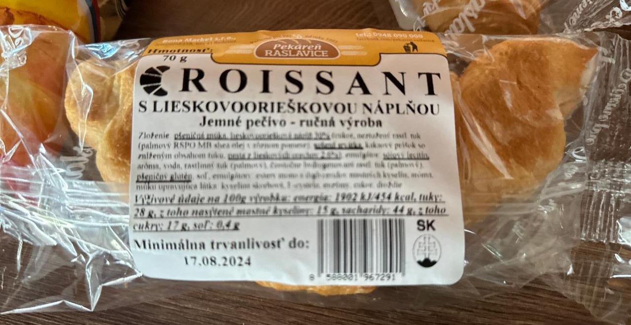 Fotografie - Croissant s lieskovoorieškovou náplňou Pekáreň Raslavice