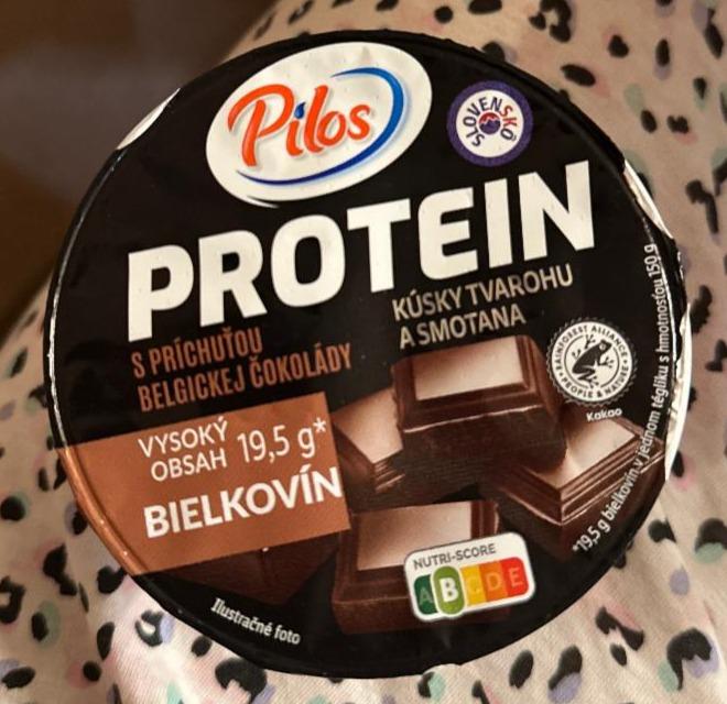 Fotografie - Protein Kúsky tvarohu a smotana s príchuťou belgickej čokolády Pilos