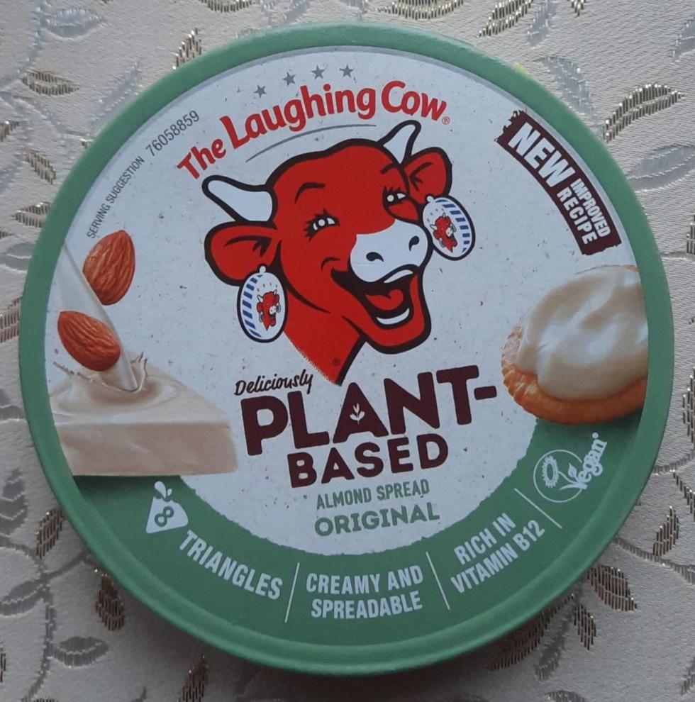 Fotografie - Plant-based Almond Spread The Laughing Cow