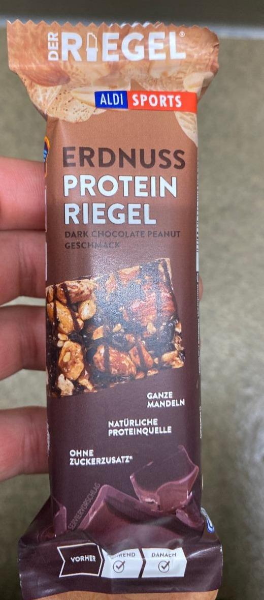 Fotografie - Erdnuss Protein Riegel Dark Chocolate Peanut Aldi Sports