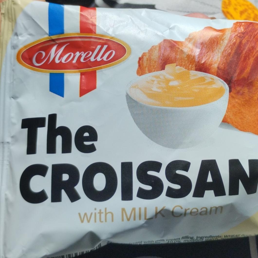 Fotografie - The Croissant with Milk Cream Morello