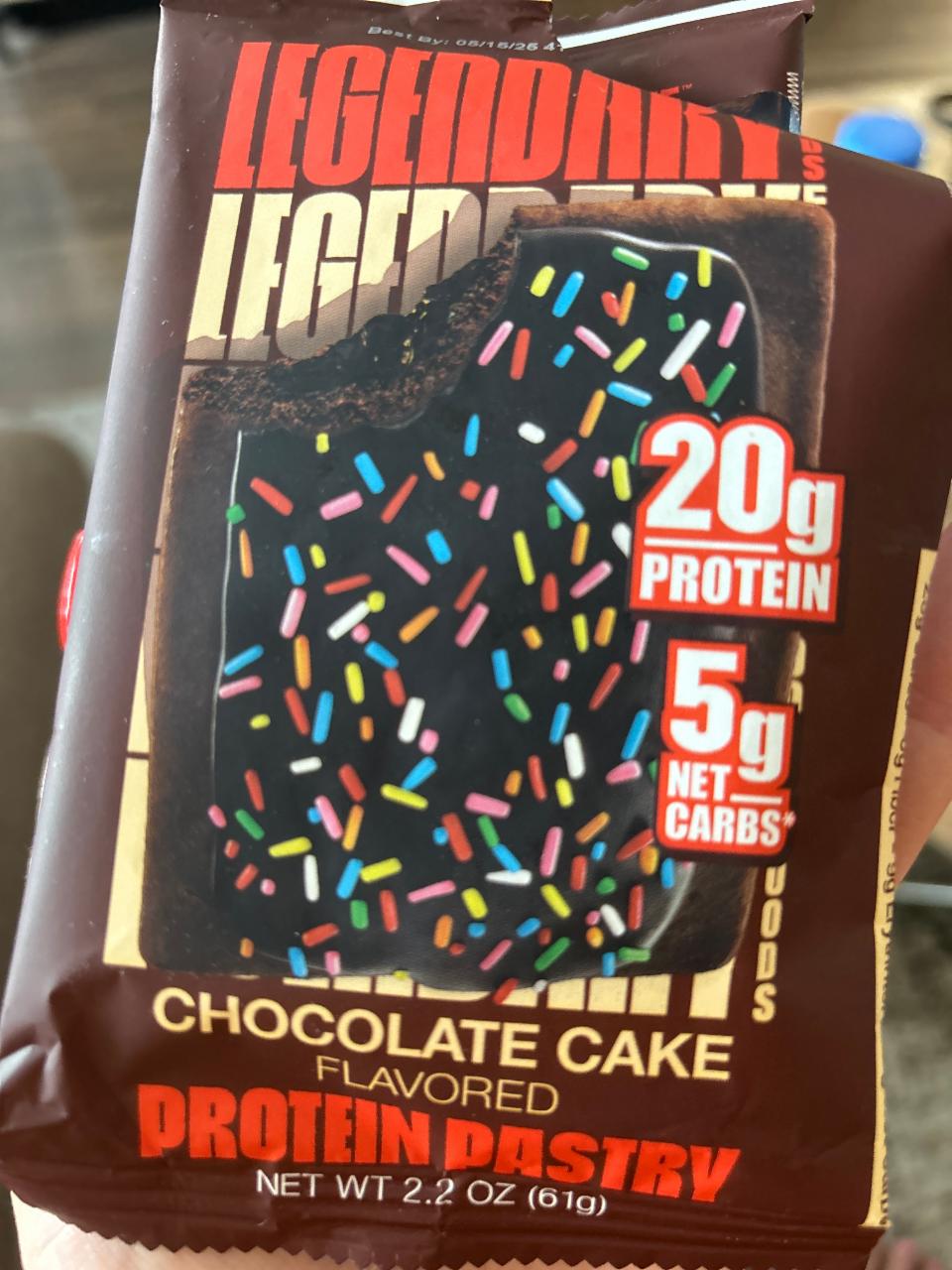 Fotografie - Chocolate Cake flavored Protein Pastry Legendary