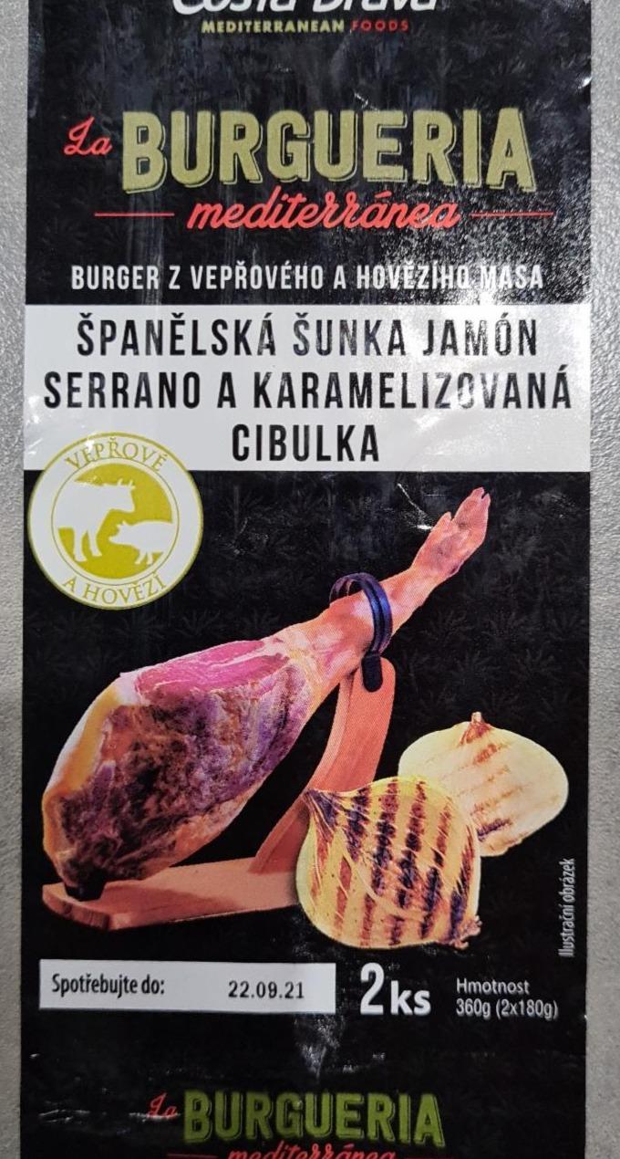 Fotografie - La Burgueria mediterránea - burger z vepřového a hovězího masa - španělská šunka jamón serrano a karamelizovaná cibulka Costa Brava