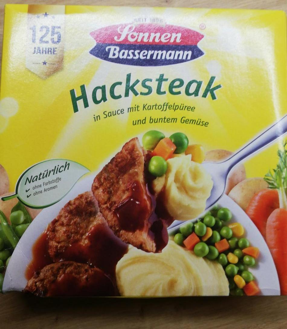 Fotografie - Hacksteak in Sauce mit Kartoffelpuree und buntem Gemuse Sonnen Bassermann