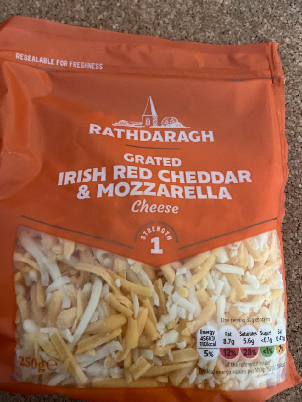 Fotografie - Grated irish red cheddar & mozzarella cheese Rathdaragh