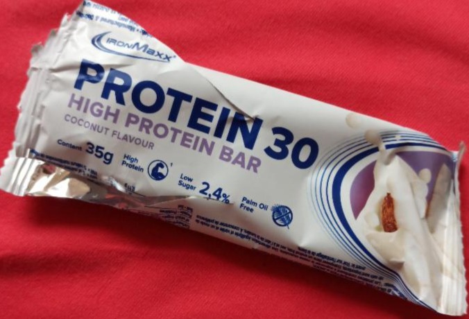 Fotografie - PROTEIN 30 High Protein Bar Coconut IronMaxx