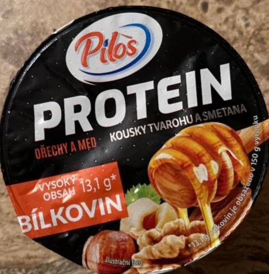 Fotografie - Protein kúsky tvarohu a smotana orechy a med Pilos