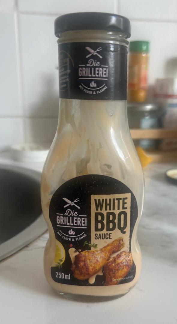 Fotografie - White BBQ Sauce Die Grillerei