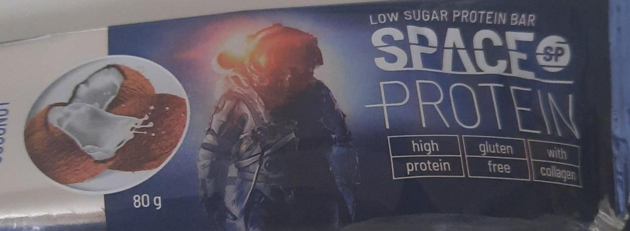 Fotografie - Low sugar protein bar Coconut Space Protein