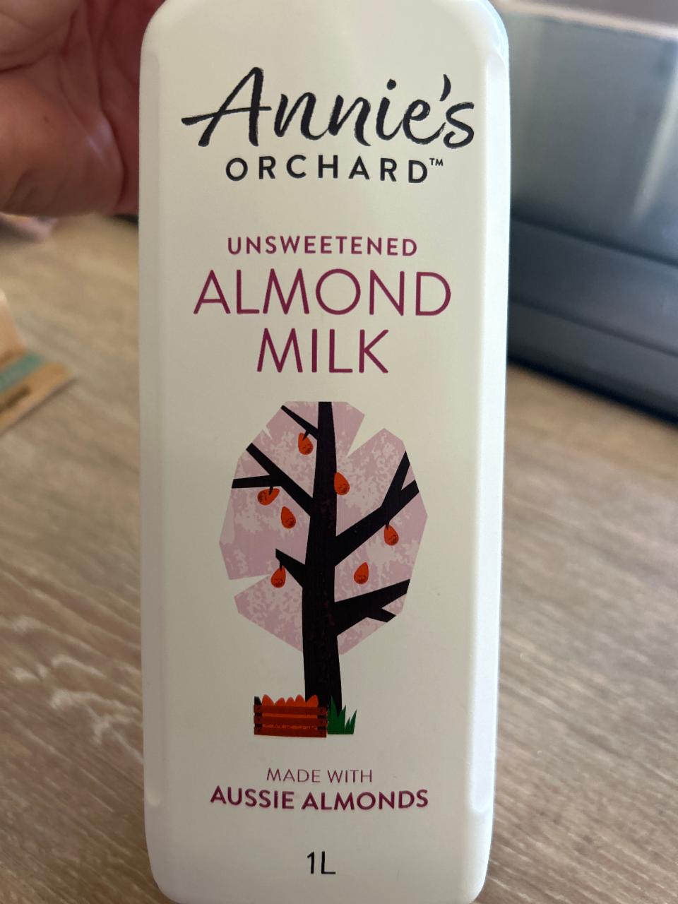 Fotografie - Almond milk unsweetened Annie's Orchard