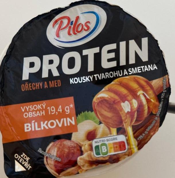 Fotografie - Protein Kúsky tvarohu a smotana Orechy a med Pilos