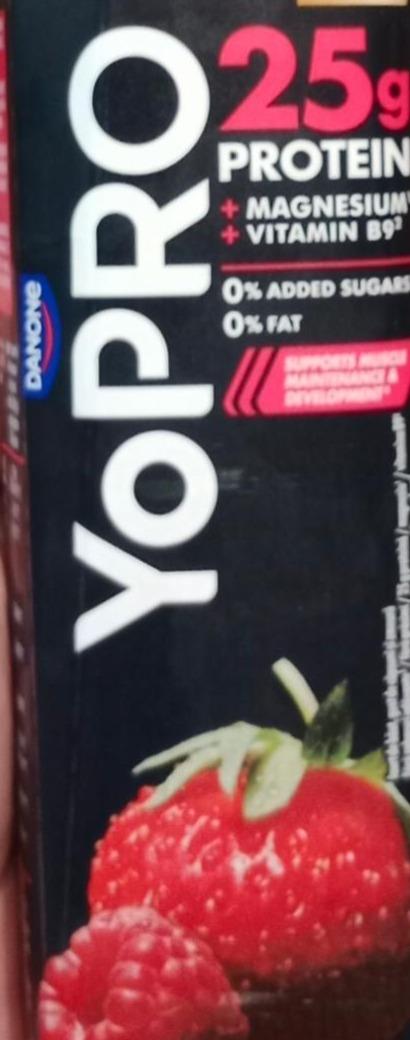 Fotografie - Yopro protein strawberry-raspberry flavour yogurt drink Danone