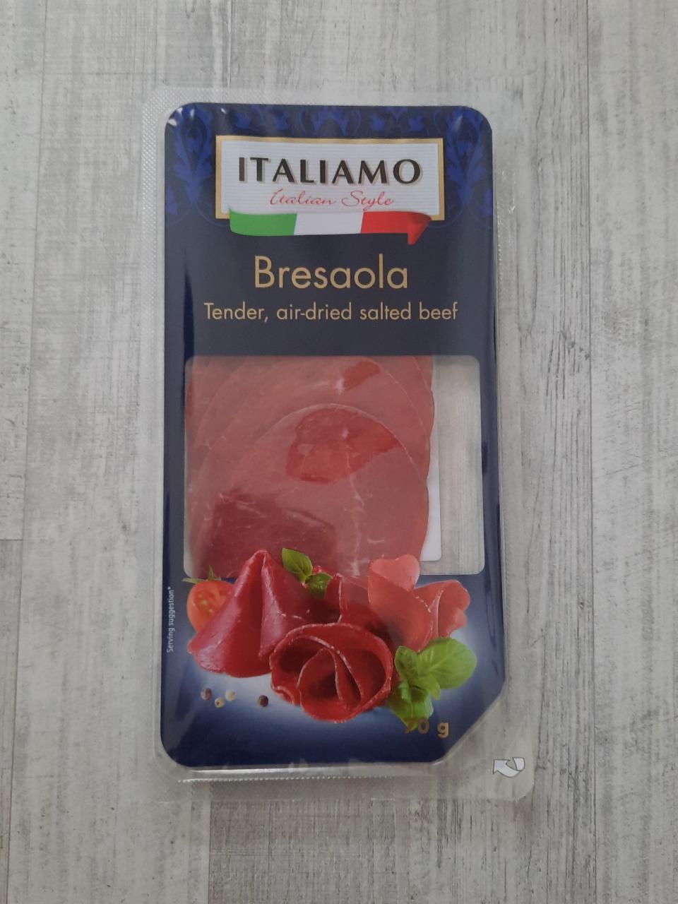 Fotografie - Bresaola (hovězí šunka sušená vzduchem) Italiamo