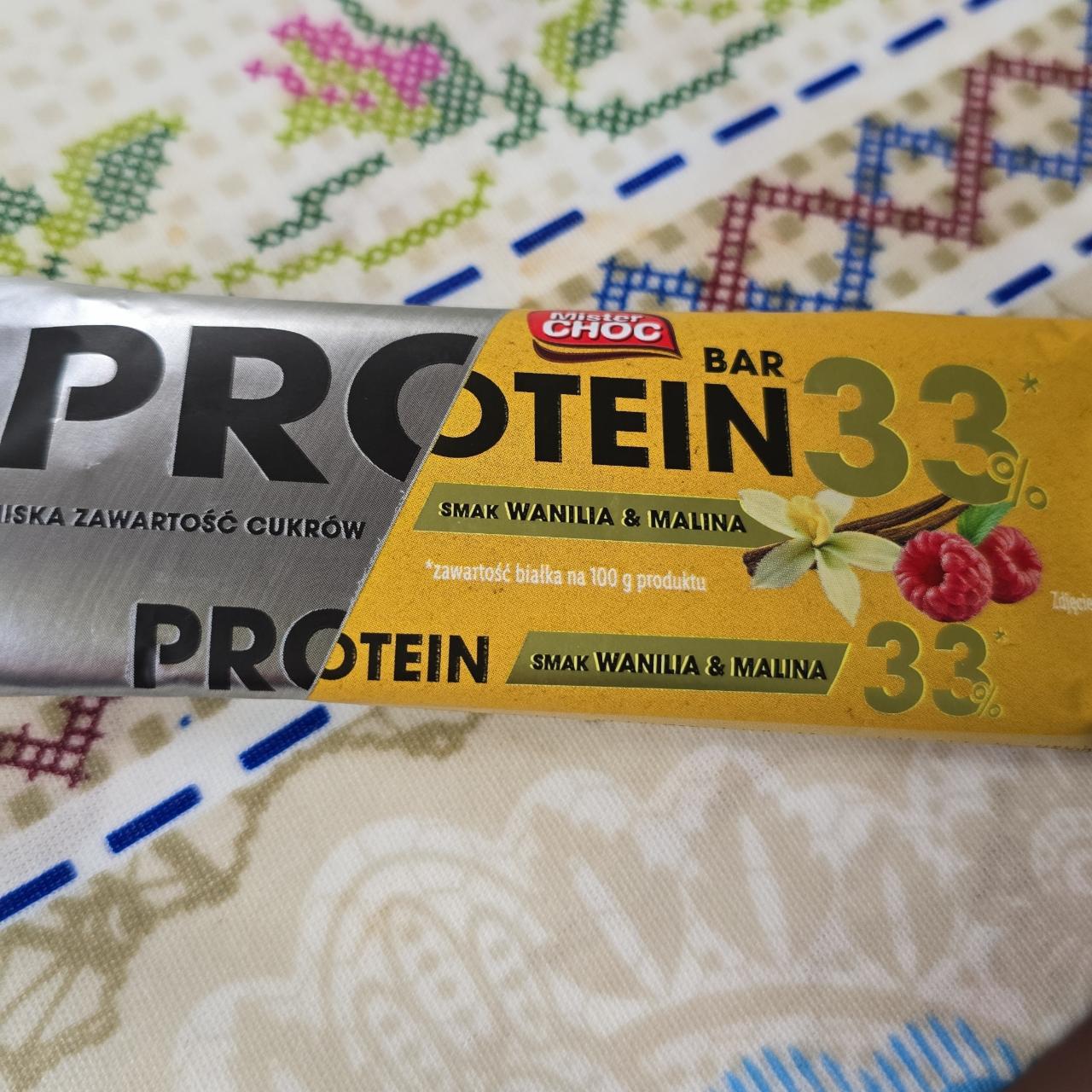 Fotografie - Protein Bar 33% Smak Wanilia & Malina Mister Choc